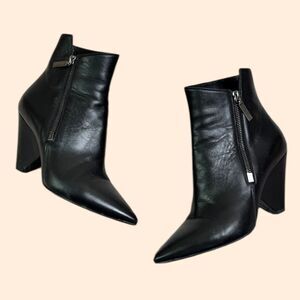 YSL Yves Saint Laurent Niki Black Booties